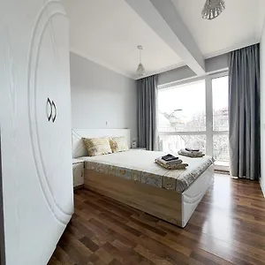 апартамент High Style Apartment