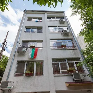 https://samuil-apartments.varna-hotels.com